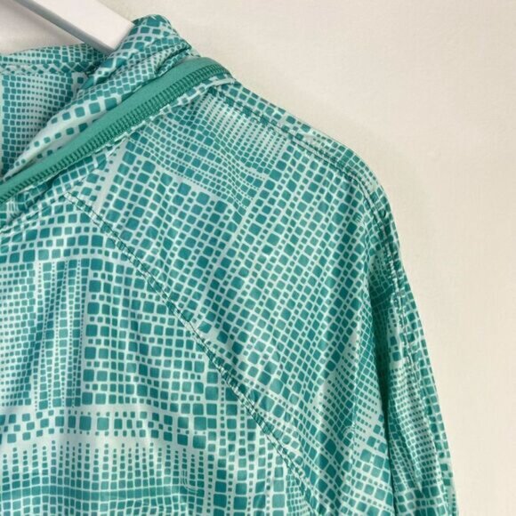 Lole Turquoise Sieve Joy Lightweight Hooded Windbreaker Jacket - Picture 4 of 7